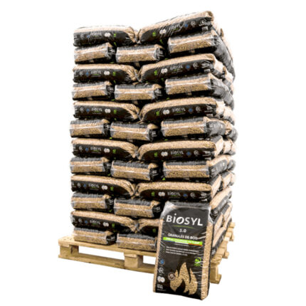 Premium-Palette-–-22-Säcke-Holzpellets_-zertifiziert-nach-DIN-Plus-15-kg